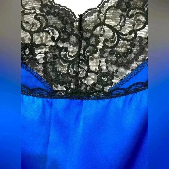 NWOT, AVON Fashions, Lace-Trimmed Silky Negligee, Large, Blue - Picture 10 of 14